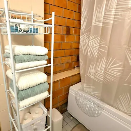 Spacious In Supeluse Area